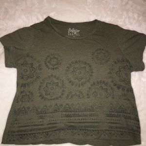 Aeropostale cropped t shirt